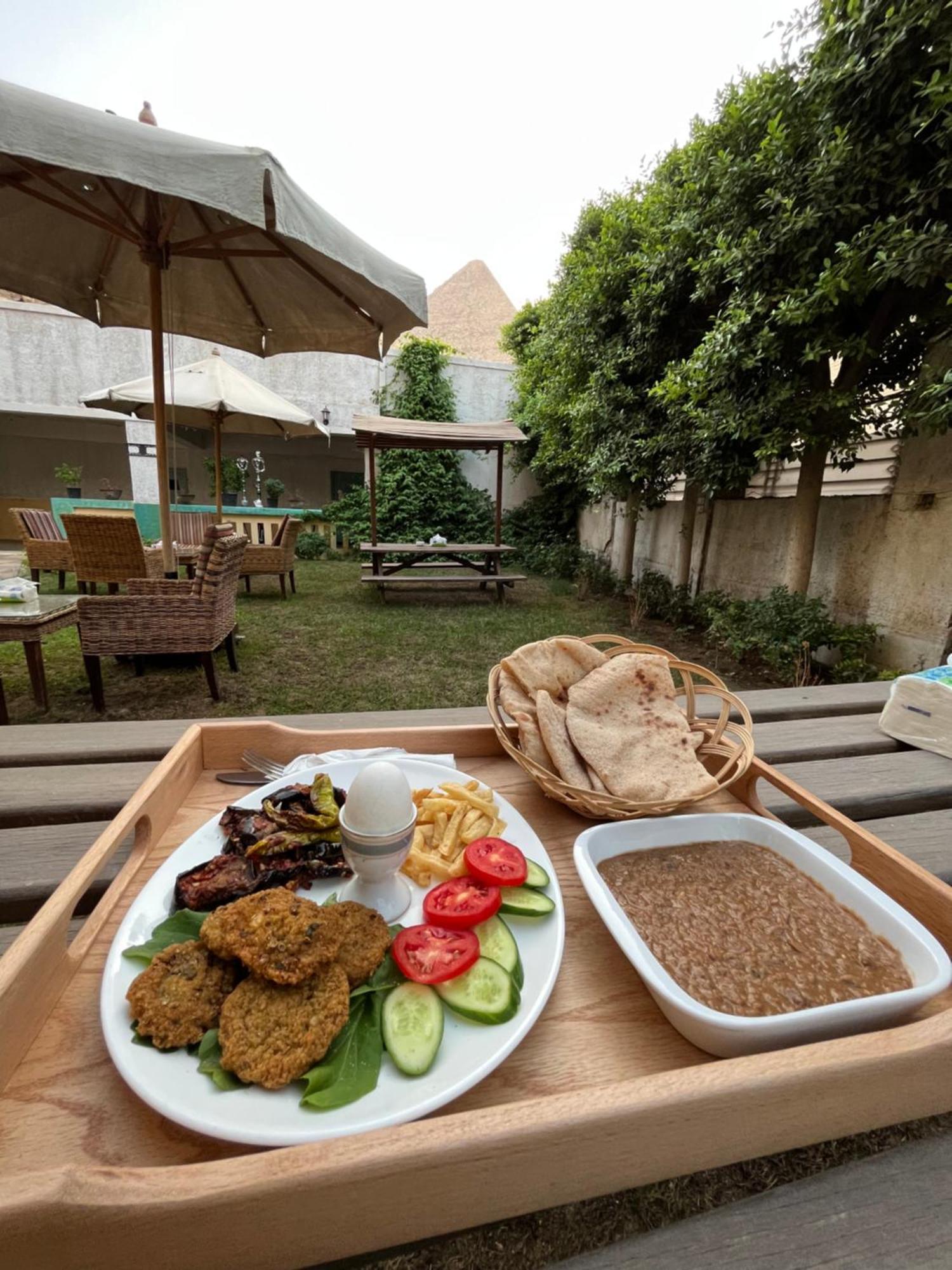 The Grand Pyramids View Hotel Kafrat al Jabal Exterior photo