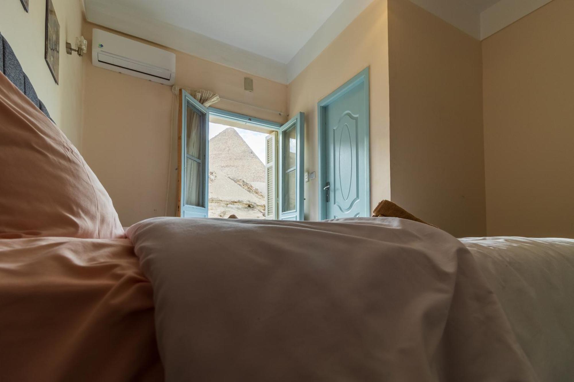 The Grand Pyramids View Hotel Kafrat al Jabal Room photo