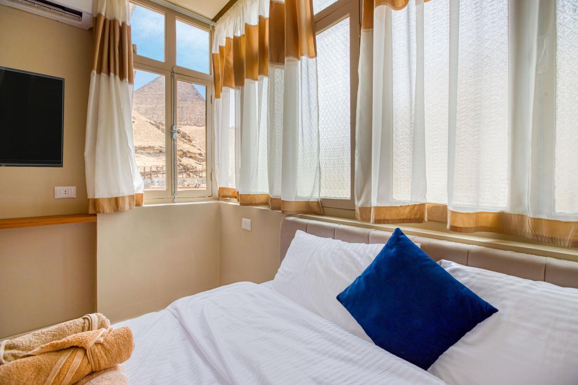The Grand Pyramids View Hotel Kafrat al Jabal Room photo
