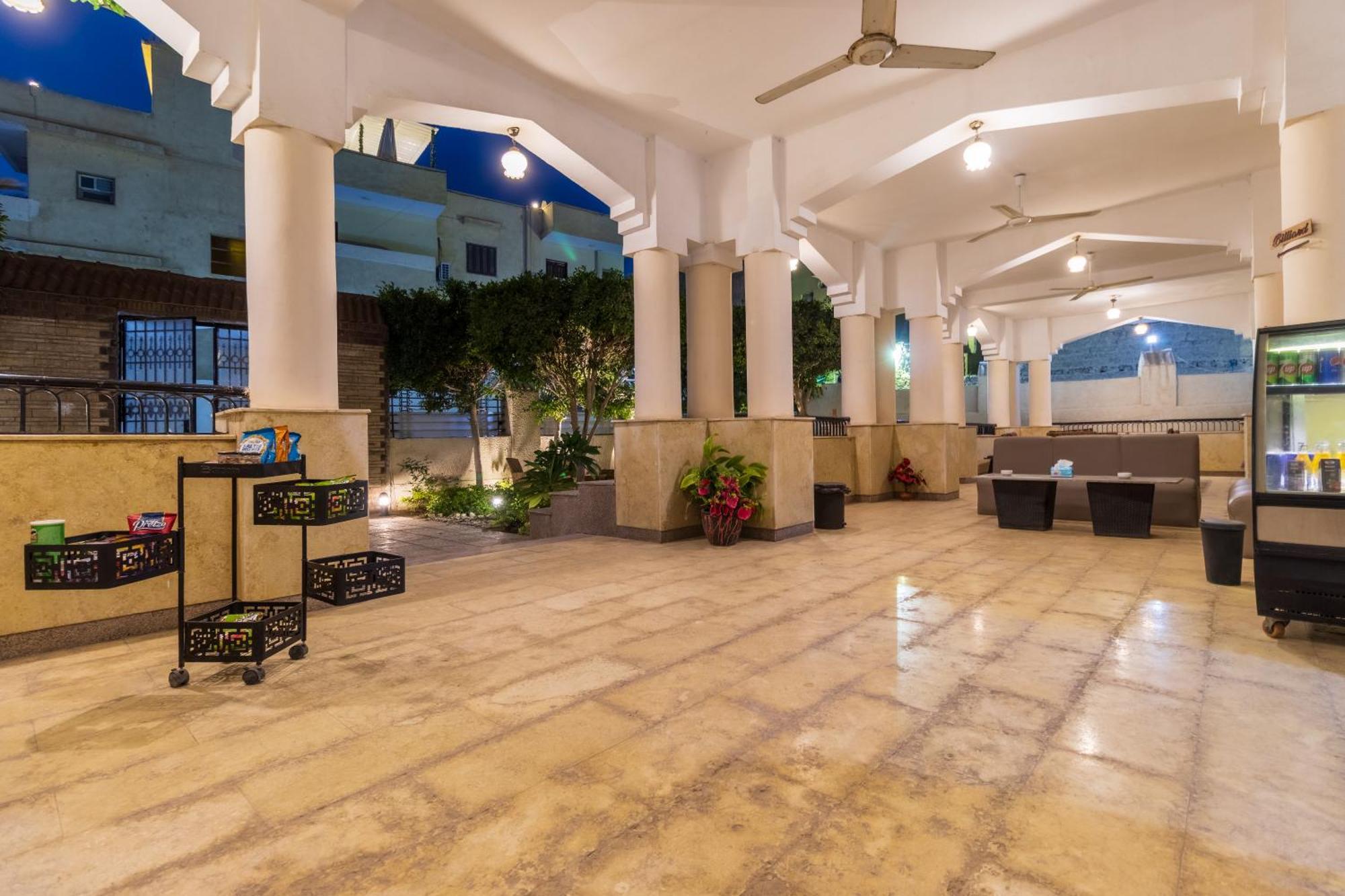 The Grand Pyramids View Hotel Kafrat al Jabal Exterior photo
